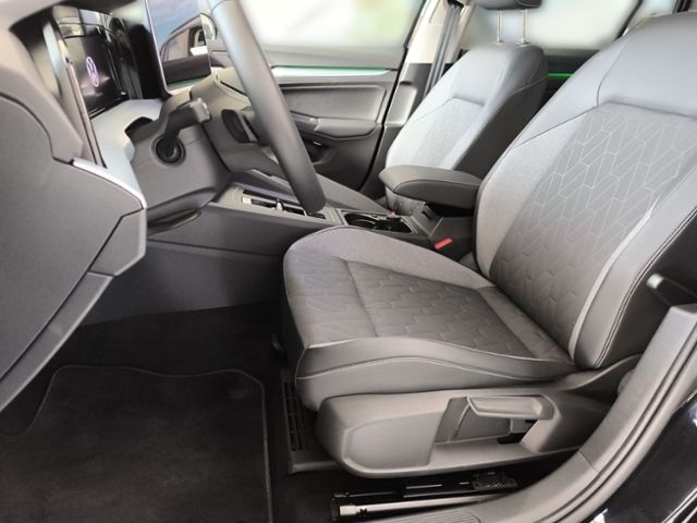 Fahrzeugabbildung Volkswagen Golf Variant 1.5 eTSI DSG Goal LED ACC NAVI AHK