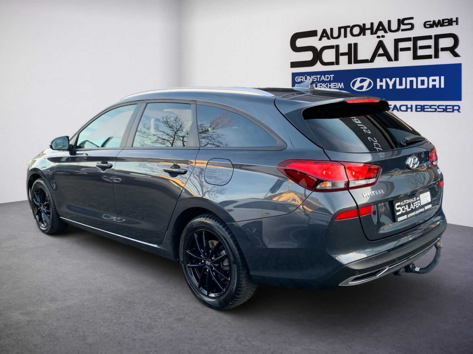 Fahrzeugabbildung Hyundai i30 Kombi 1.0 T-GDI Intro Edition Mild-Hybrid AH