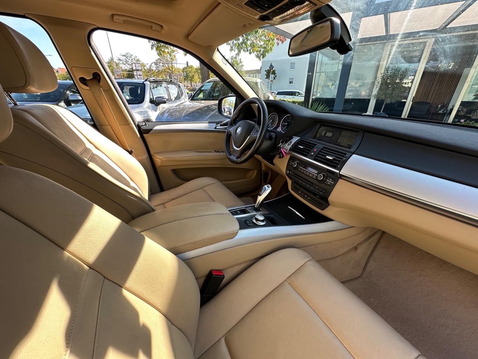 BMW X5 (E70) xDrive30d 3.0 235 ch BVA – Toit panoramique – Cuir beige – Chauffage stationnaire – GPS
