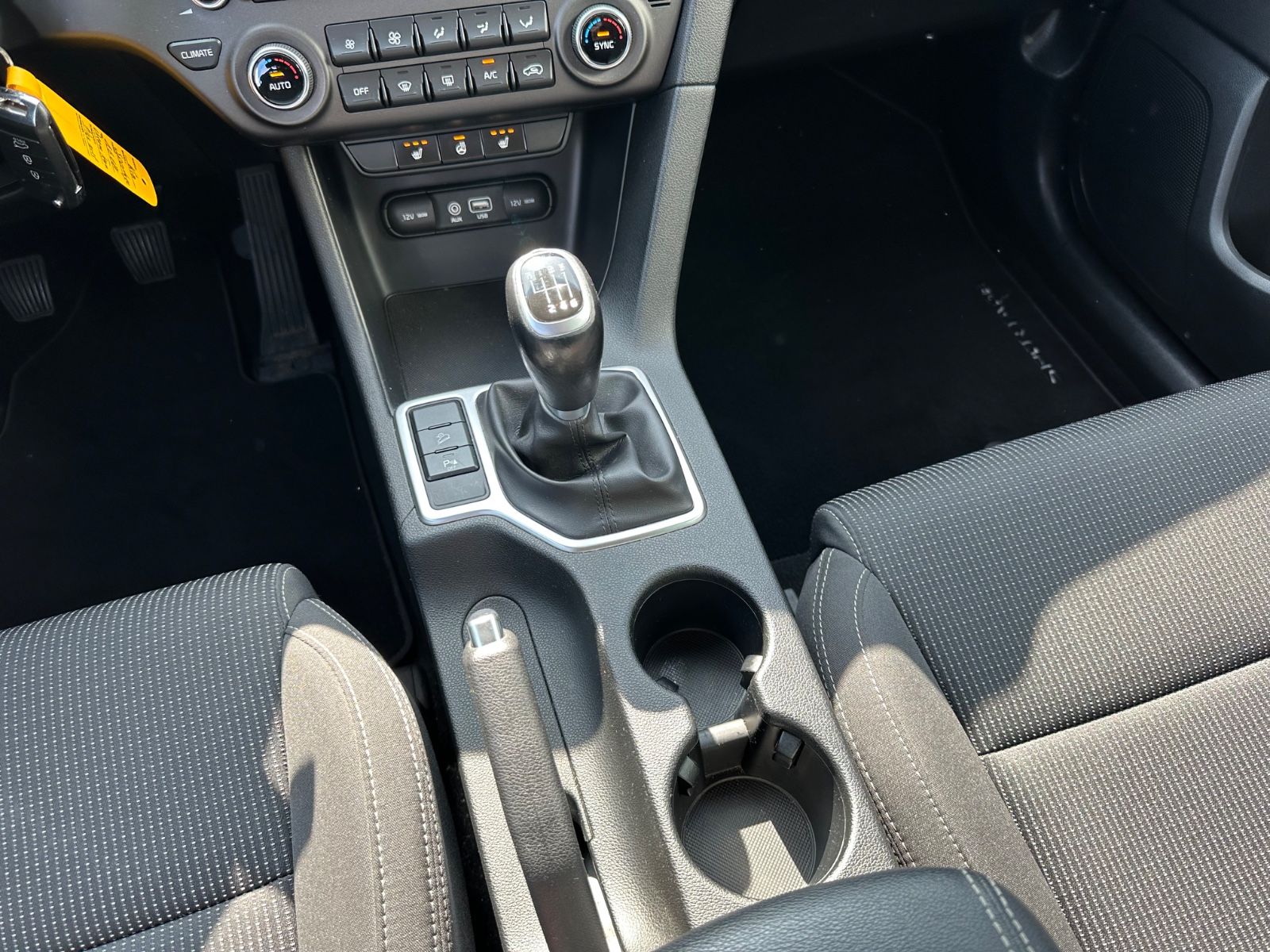 Fahrzeugabbildung Kia Sportage 1.6 GDI Dream Team Navi/SHZG/GRA/BT/GJR