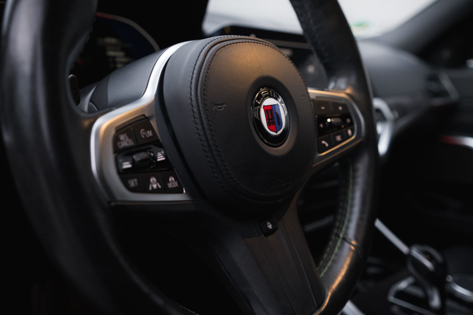 Fahrzeugabbildung ALPINA D3 S Touring-Pano-HarmanKardon-InnoPaket-20Zoll