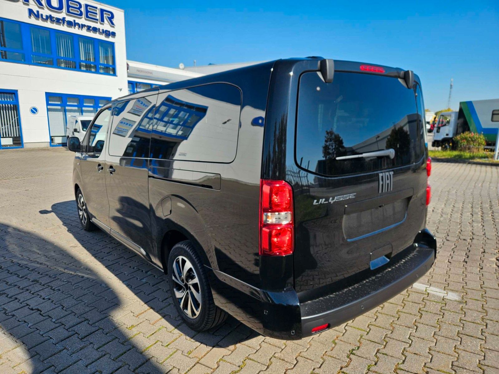 Fahrzeugabbildung Fiat Ulysse 180 BlueHDi L3 Top