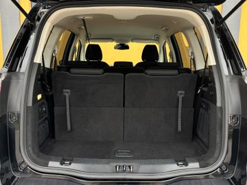 Ford Galaxy - 8