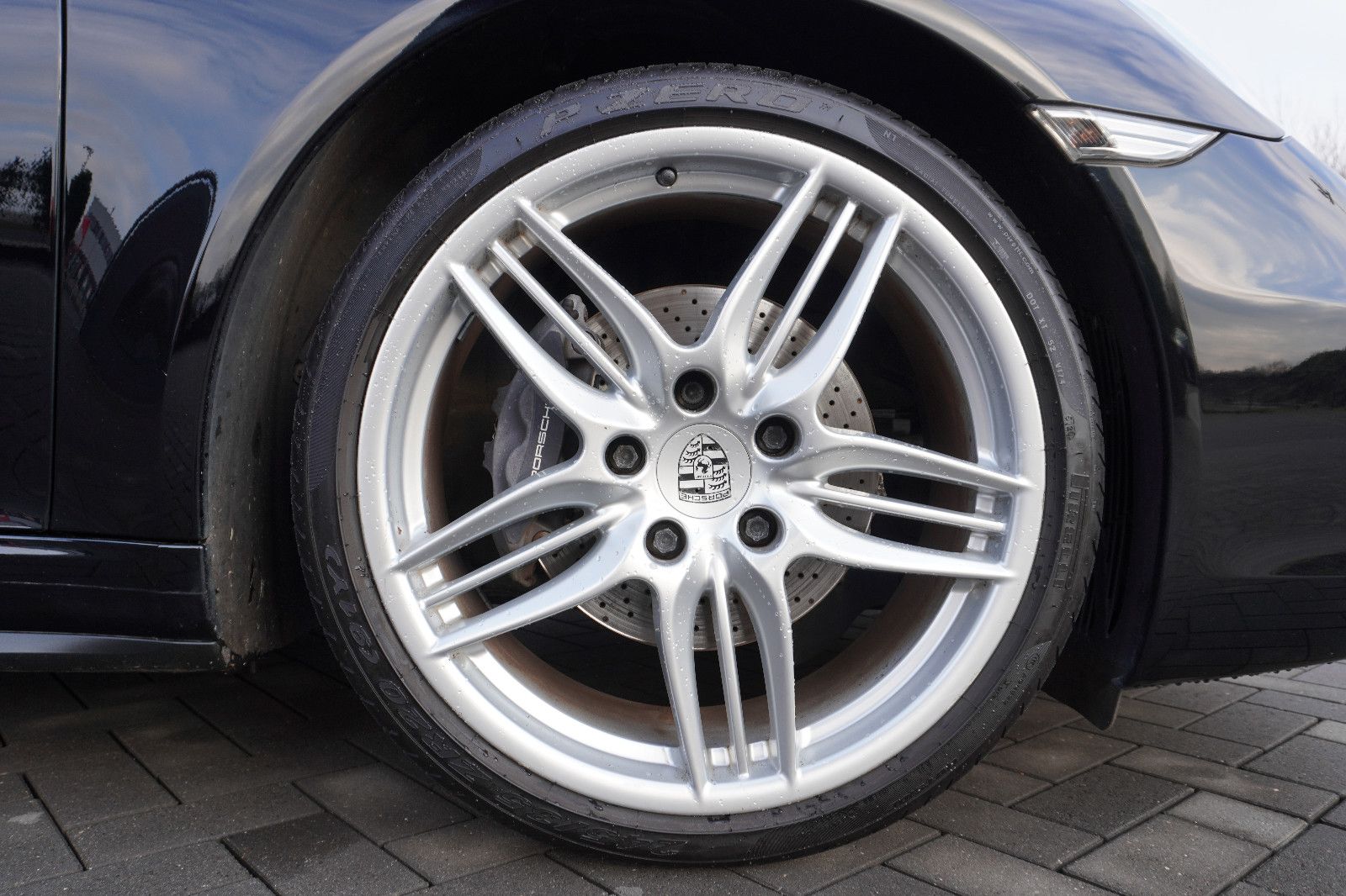 Fahrzeugabbildung Porsche 991 Carrera 4 Cabriolet