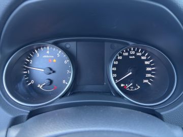 Nissan Qashqai N-Connecta DCT*Pano*Navi*360*RFK*FSH*SHZ