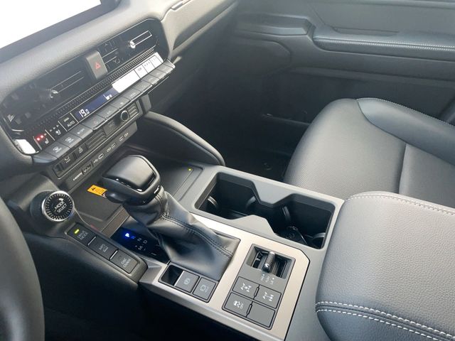 Toyota Land Cruiser 2.8D 4x4 Executive *360*ACC*BLIS*