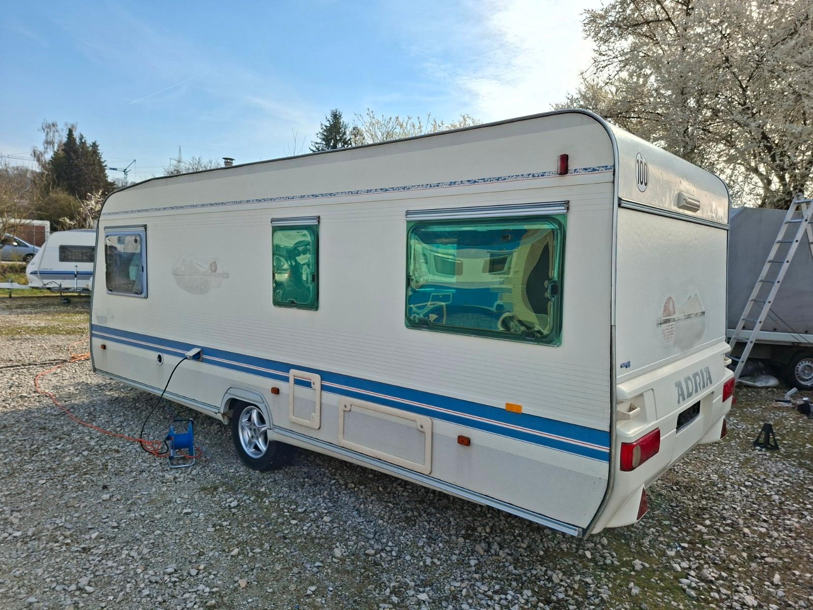 Adria 560 UL unica , Einzelbetten,  4 pers. gepfl.