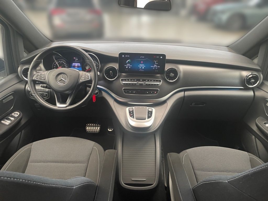 Fahrzeugabbildung Mercedes-Benz V 250 ED/L AMG 7 Sitze DISTRONIC Standhg 2,5tAHK