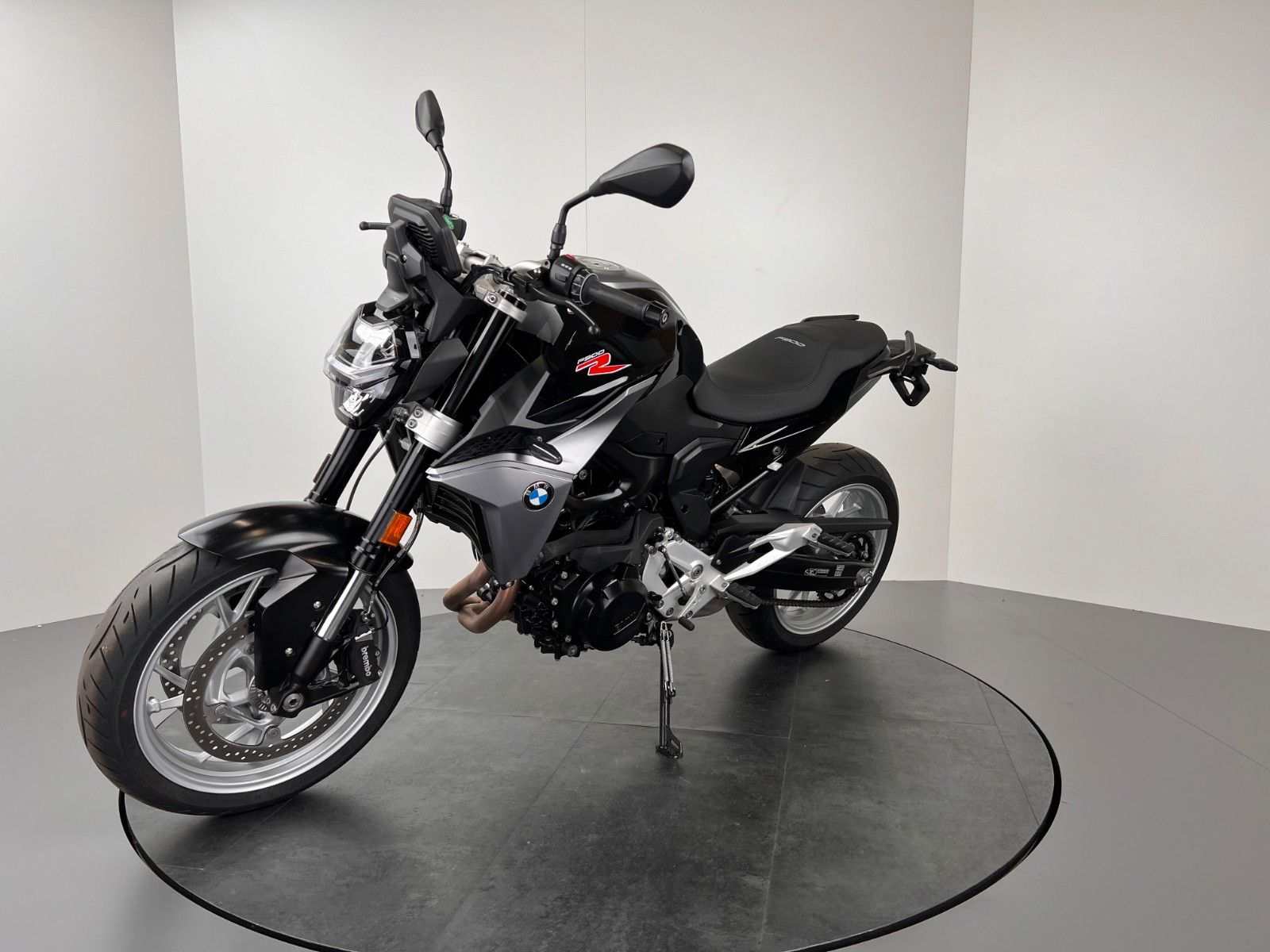 Fahrzeugabbildung BMW F900 R *AKTIONSPREIS ! *SERVICE NEU