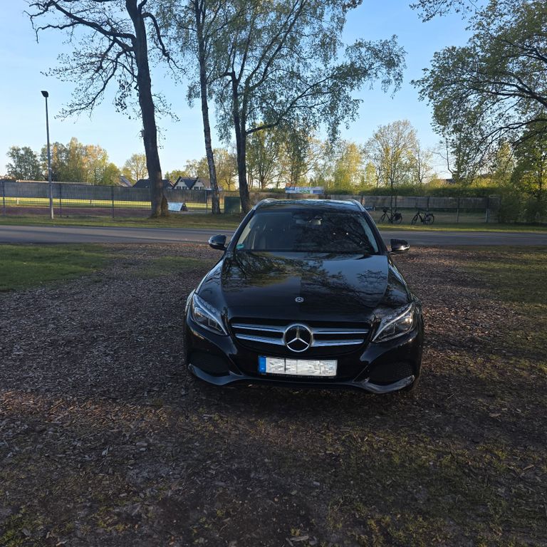 Image of Mercedes-Benz C 220