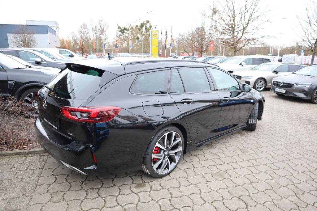 Fahrzeugabbildung Opel Insignia ST GSi 2.0 Turbo+Panorama+HUD+Leder+