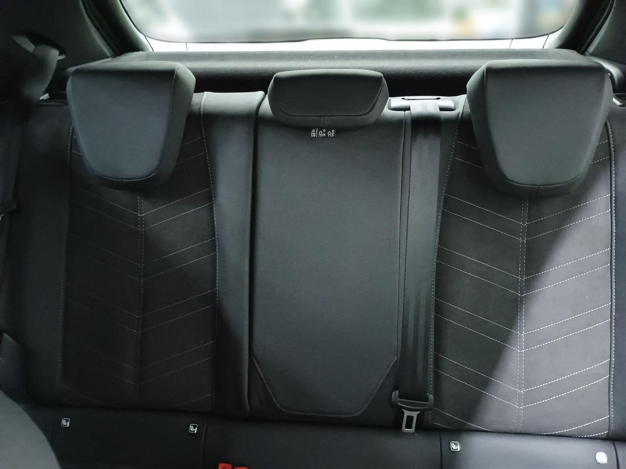 Fahrzeugabbildung Opel Mokka 1.2 Turbo Ultimate AT+Navi+Sitzhzg+Keyless