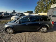 Fahrzeugabbildung Skoda Octavia Ambition DSG PDC DAB SCHECKHEFTGEPFLEGT