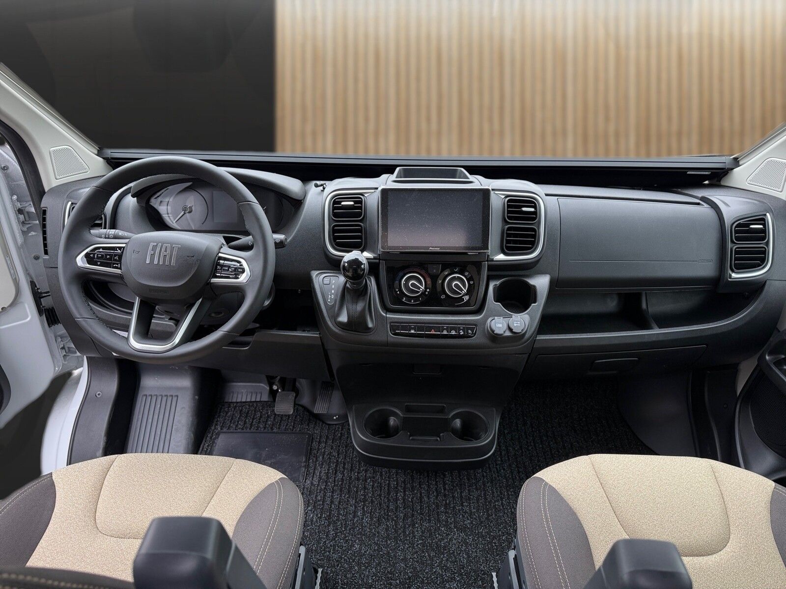 Fahrzeugabbildung Chausson Van First Line V594 Autom.Markise.Solar.Kamera