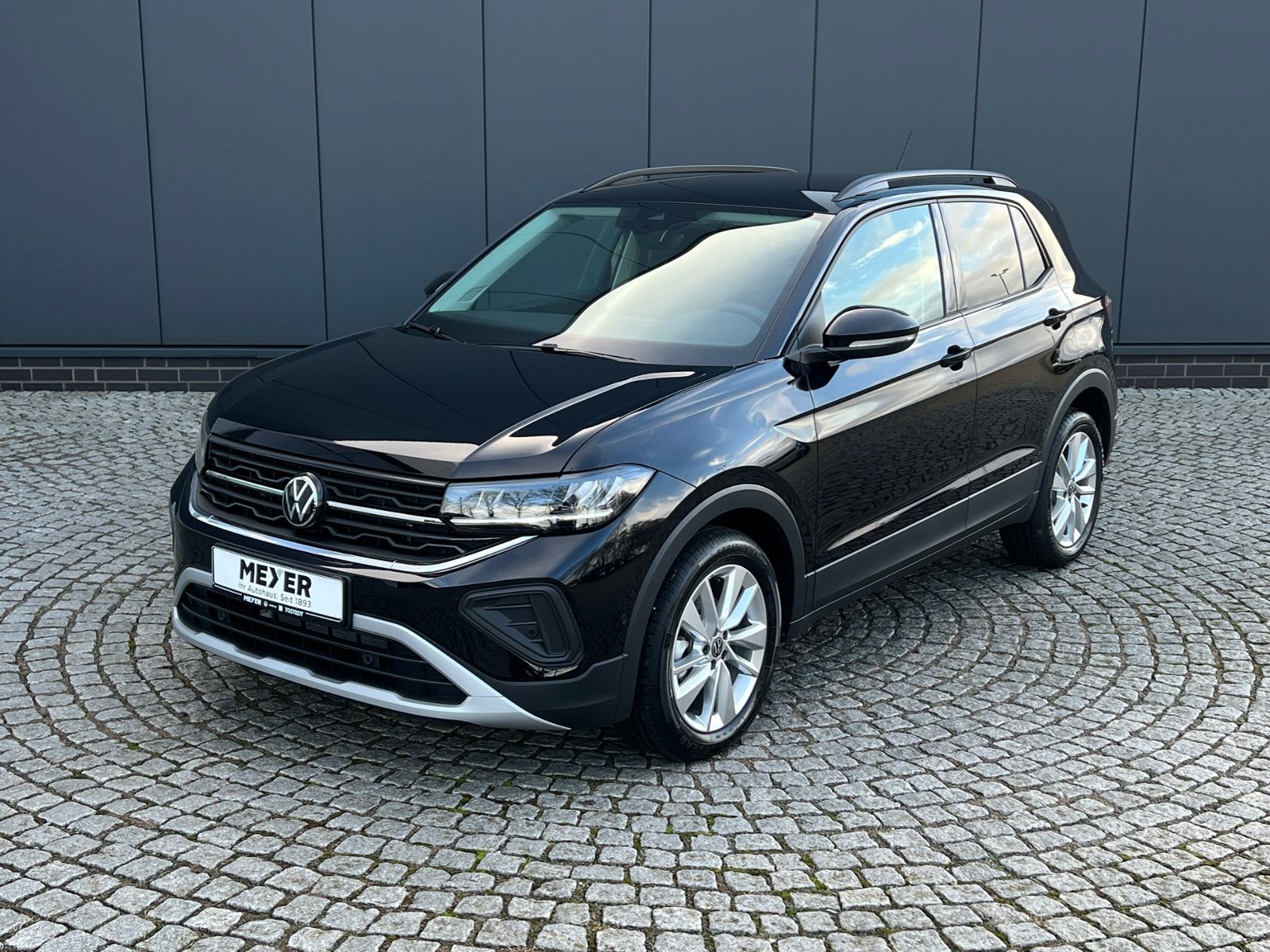 Fahrzeugabbildung Volkswagen T-Cross Life 1.0 TSI DSG *LED, ACC, Klima, Ready