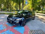 Mercedes-Benz Mercedes Benz W205 220 CDI | Rückfahrkamer... - Mercedes-Benz 220 aus 2015