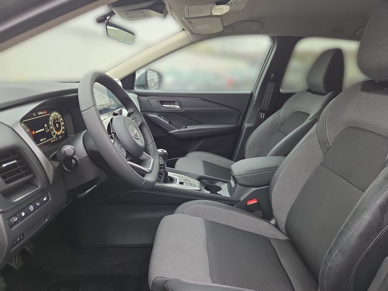 Fahrzeugabbildung Nissan Qashqai N-Connecta 140 PS Handschalter *HEADUP D