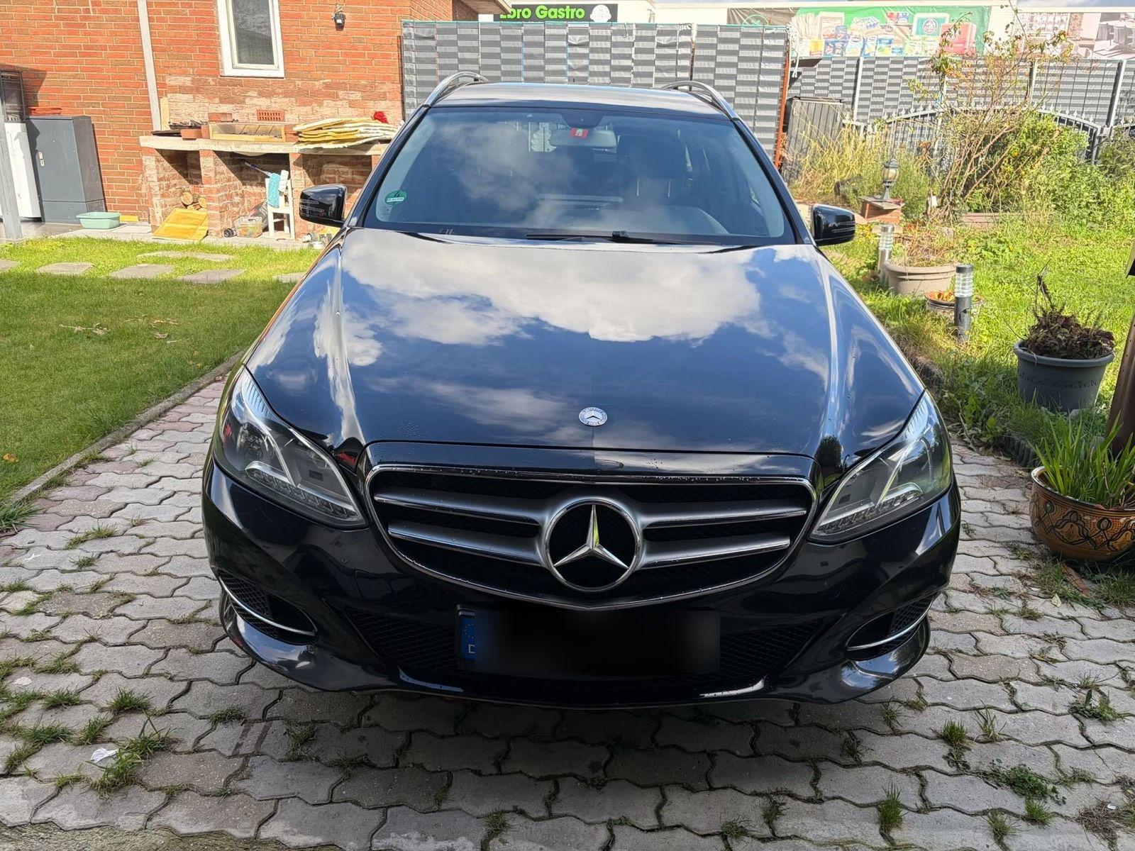 Mercedes-Benz E 220