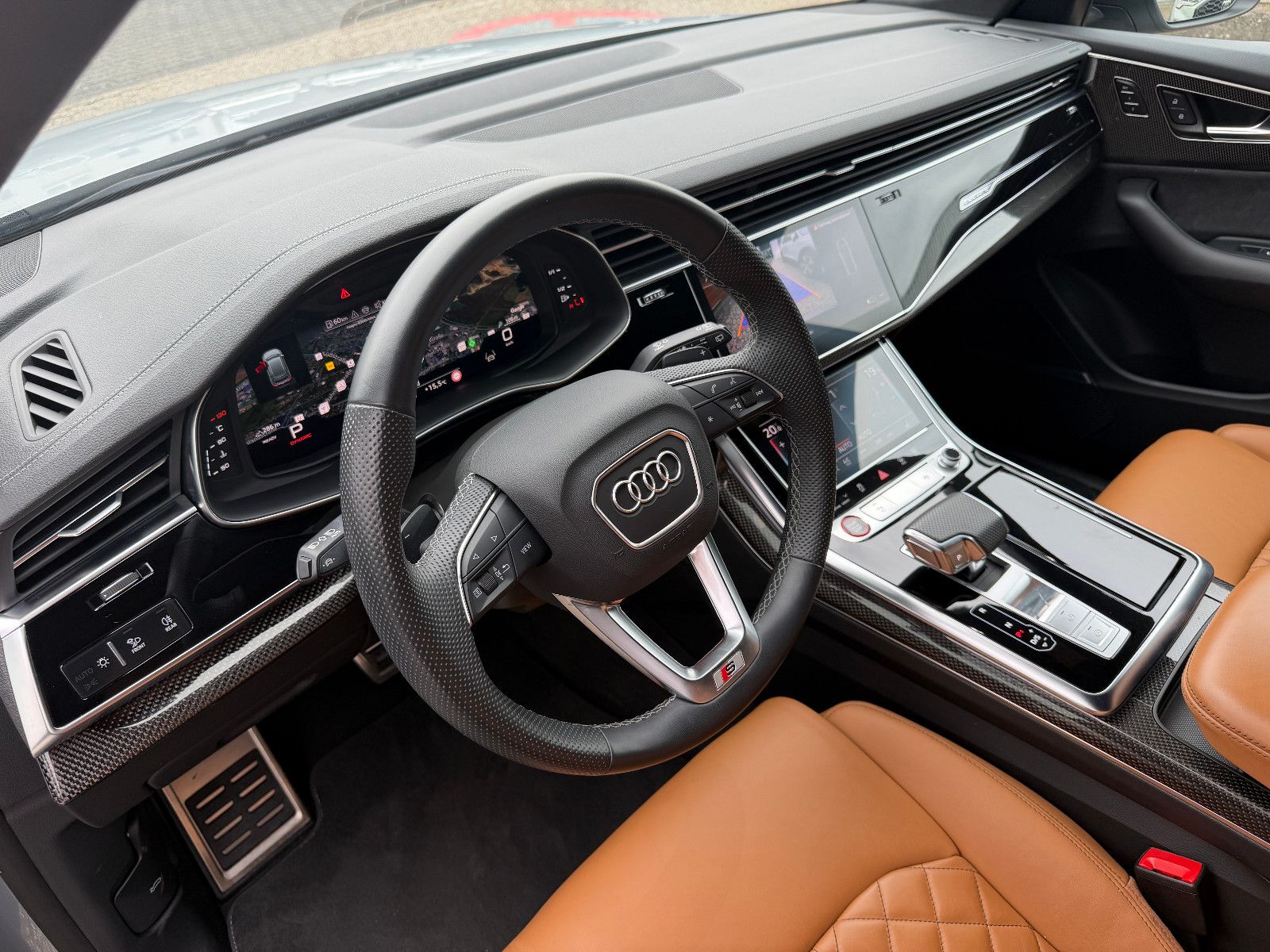 Fahrzeugabbildung Audi SQ8 4.0 TFSI quattro/EXCLUSIVE/ALCANTARA/BLACK