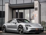 Porsche Taycan Performance 94 kWh / Battery Plus / BOSE - graue Porsche Taycan