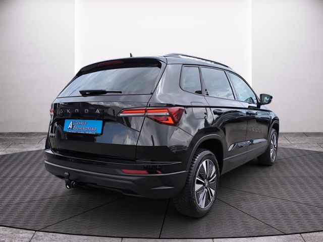 Fahrzeugabbildung SKODA Karoq 1.5 TSI DSG Selection Tour AHK PANO AREA-V