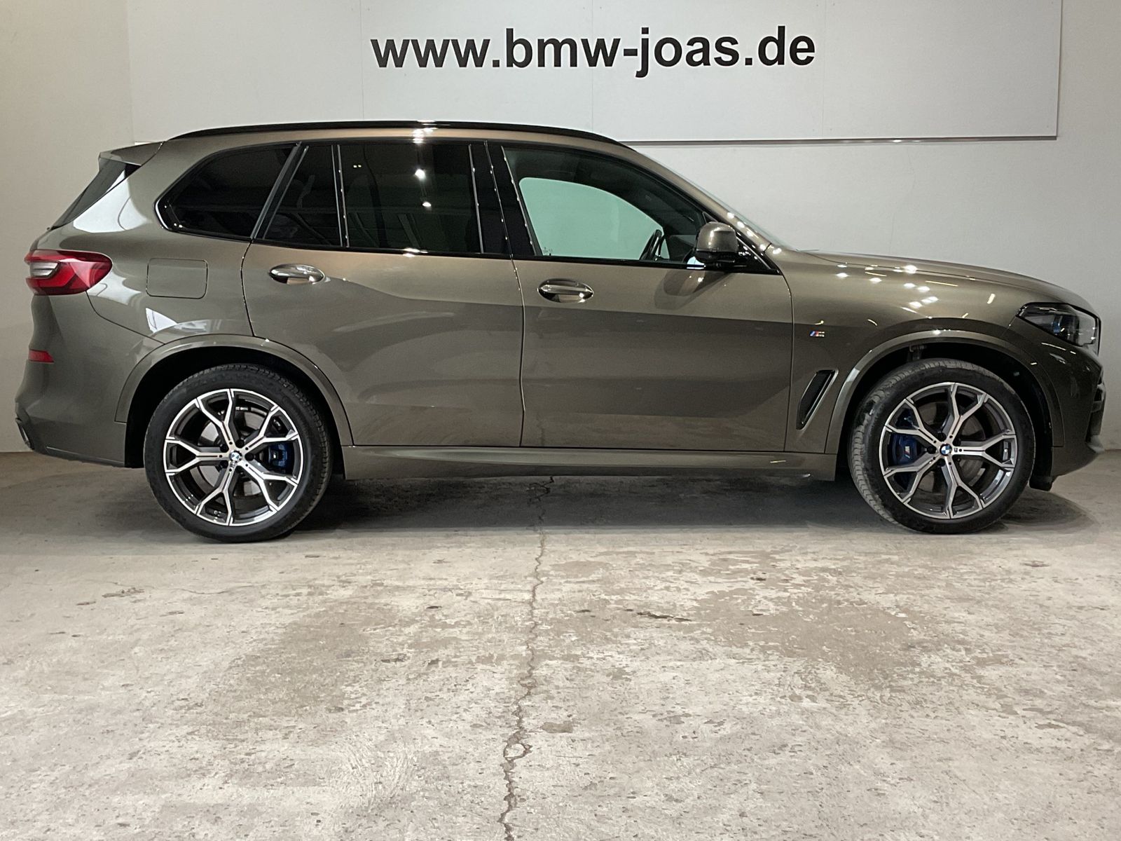 Fahrzeugeinzelansicht 15 Fahrzeugabbildung BMW X5 xDrive40d M Sportpaket Head-Up HK HiFi DAB