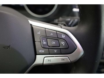 Volkswagen Tiguan - 12