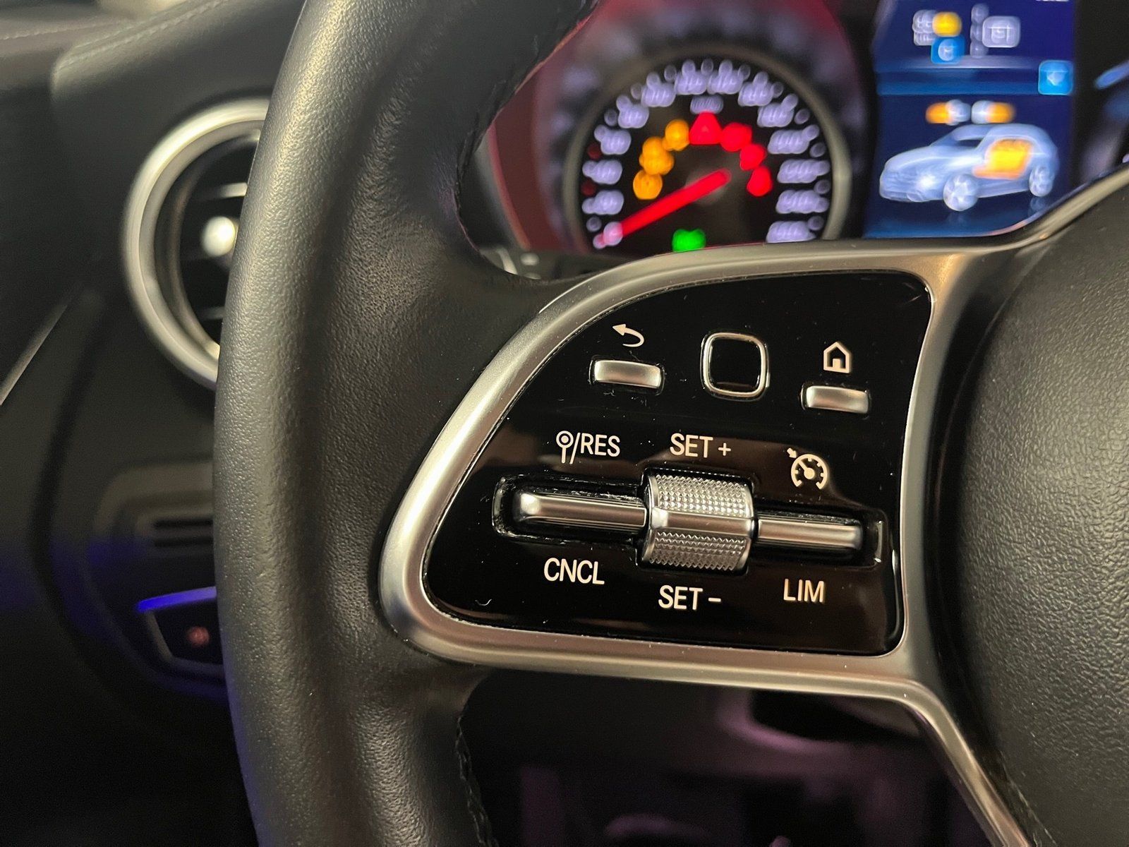 Fahrzeugabbildung Mercedes-Benz GLC 300 de 4M*360*Burm*Air-Body*LED*Night*Ambie*