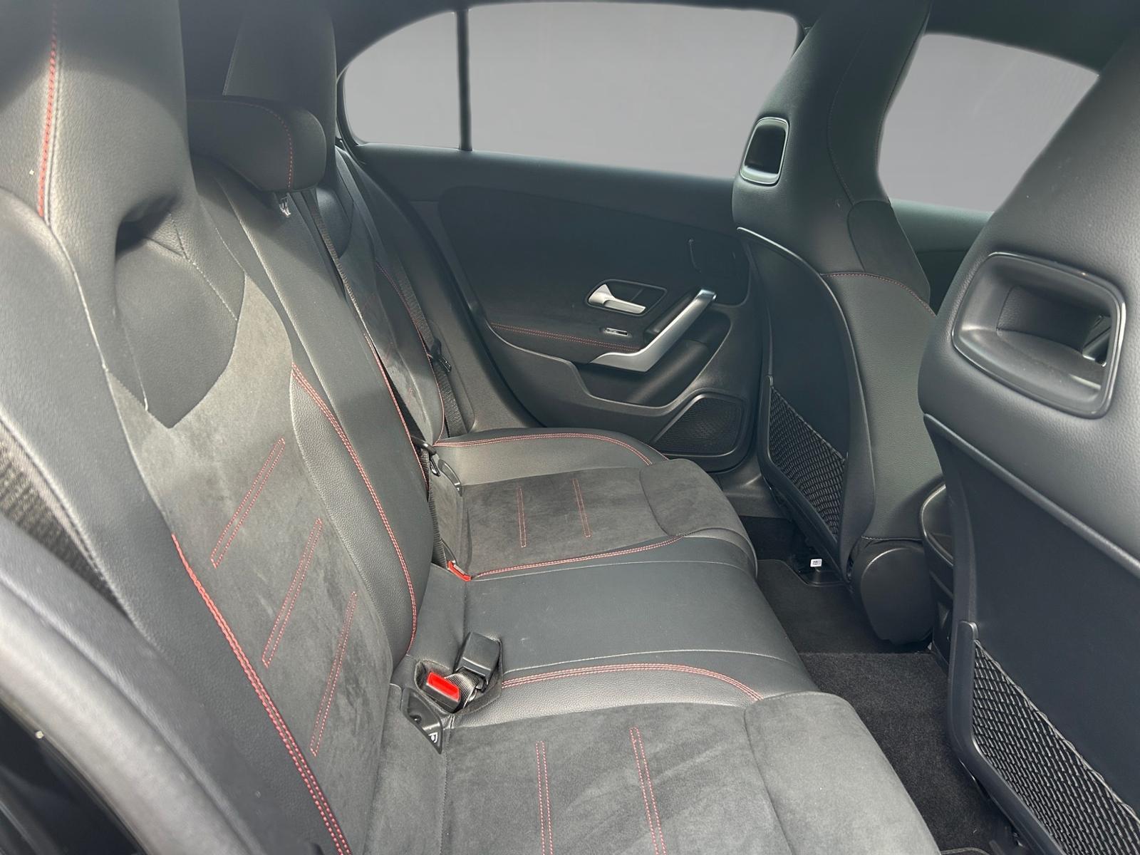 Mercedes-Benz A 250 e AMG+Night+Advanced+Sound+AHK+Distr+Kam