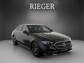 Mercedes E 200 - 3