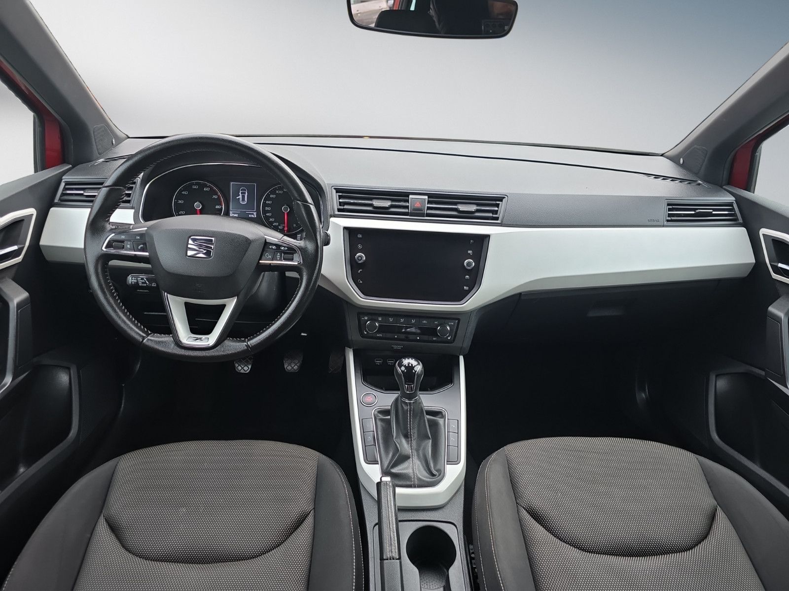 Fahrzeugabbildung SEAT Arona Xcellence*Navigationssystem AHK PDC SiTZHE