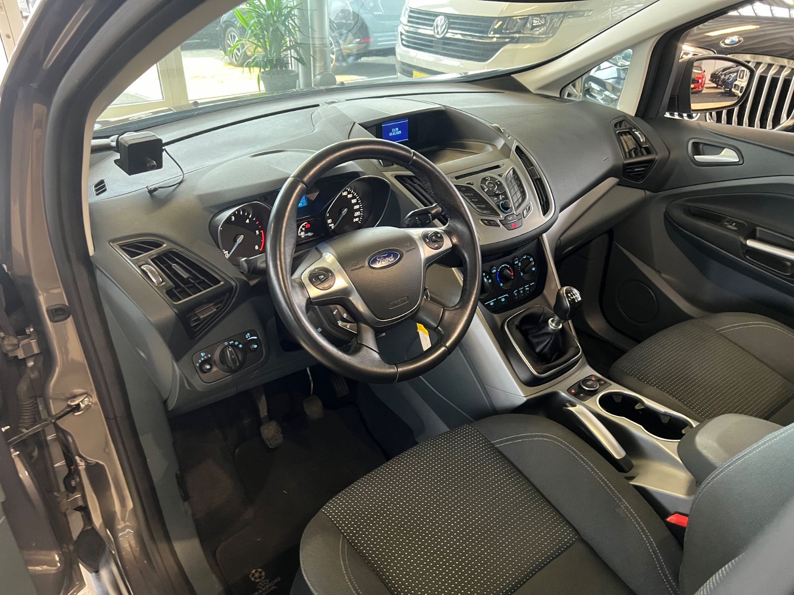 Fahrzeugabbildung Ford Grand C-MAX 1.6 Champions Edition