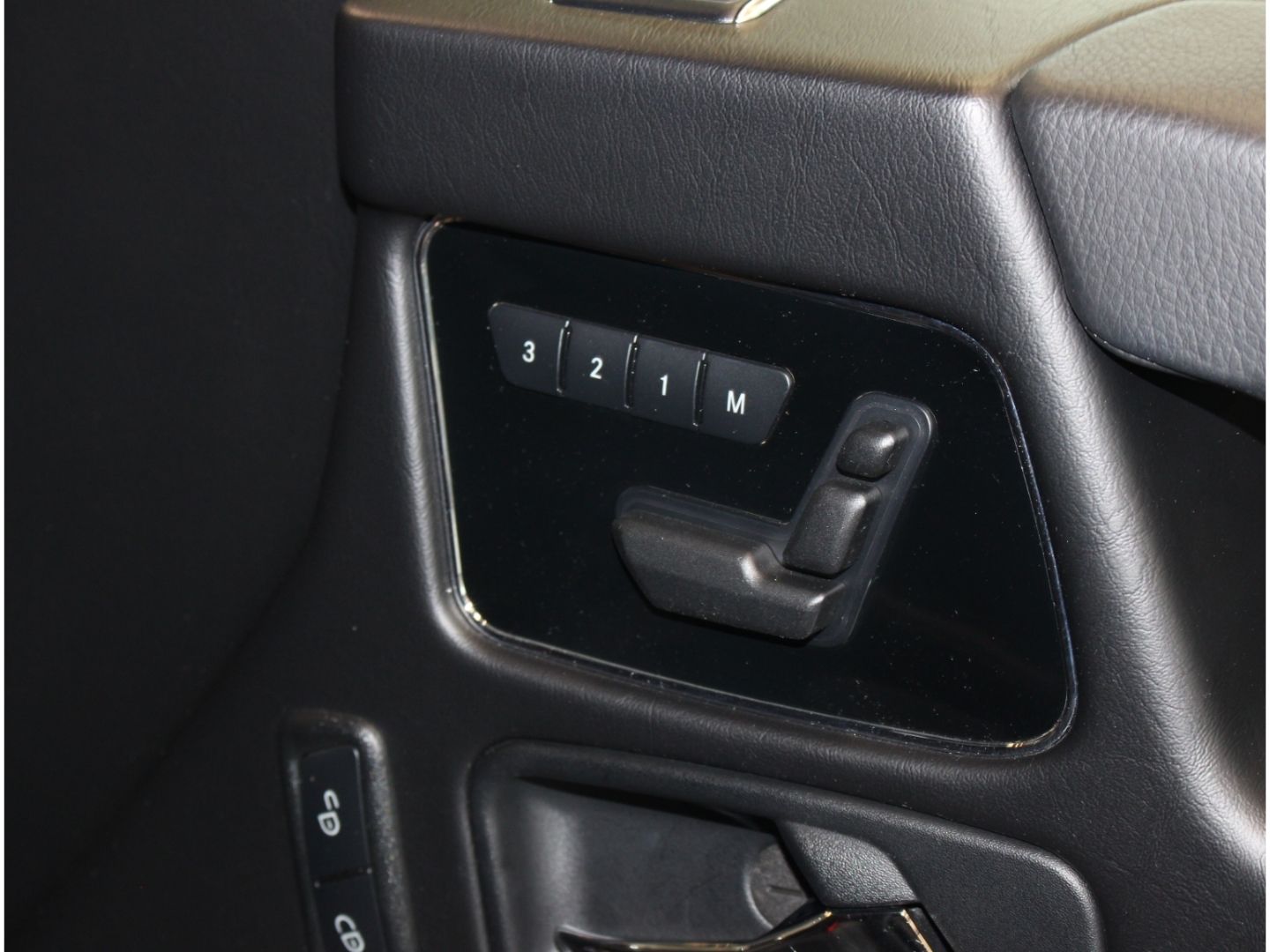 Fahrzeugabbildung Mercedes-Benz G 350 d Designo Manufaktur Edition 2.Hand*TOP
