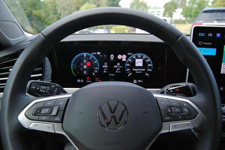 Volkswagen Passat 1.5 eHybrid DSG Elega.AHK.Navi-Max.HUD foto 18