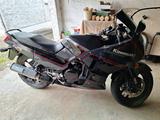 Kawasaki GPX 750 R - KAWASAKI GPX