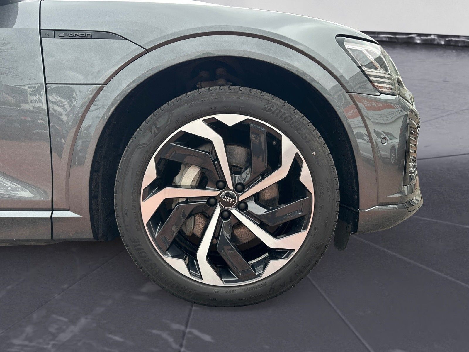 Audi Q8 e-tron - Bild 20