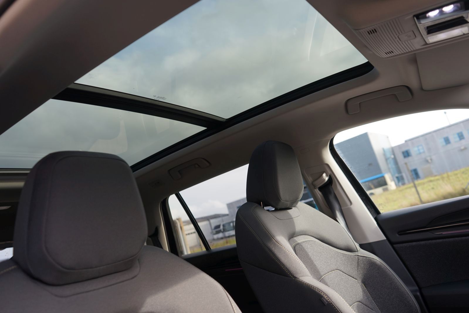 Fahrzeugabbildung SKODA Kodiaq 1.5 TSI Selection 7 Sitzer*Kam*Acc*Pano