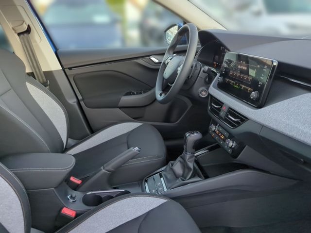 Fahrzeugabbildung SKODA Kamiq 1.0 TSI DSG Selection KAMERA PDC SMART LIN