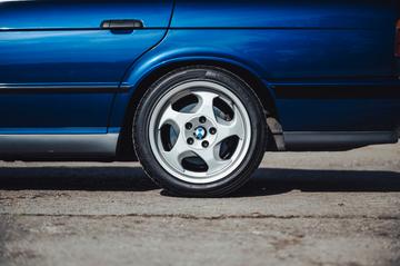 صورة مصغرة 15 لـ 1992 BMW M5