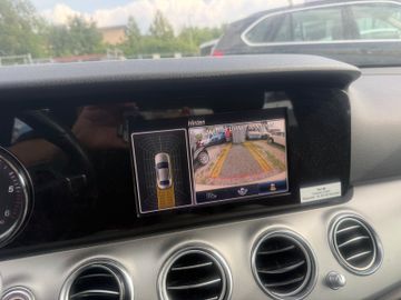 Mercedes E 200 - 12