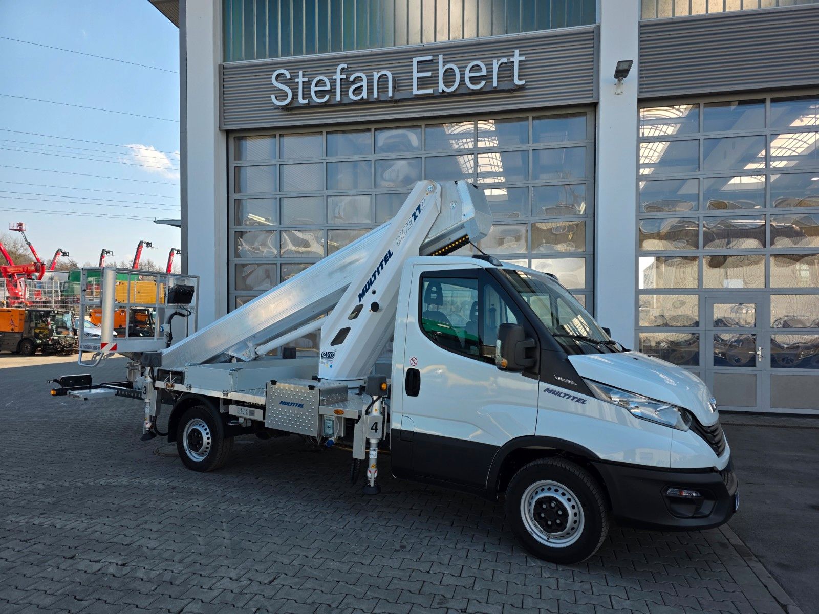 Fahrzeugabbildung Iveco Daily 35S14 *MULTITEL MTE 270*27Meter*