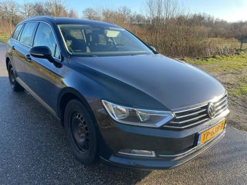 Volkswagen Passat Variant - 2