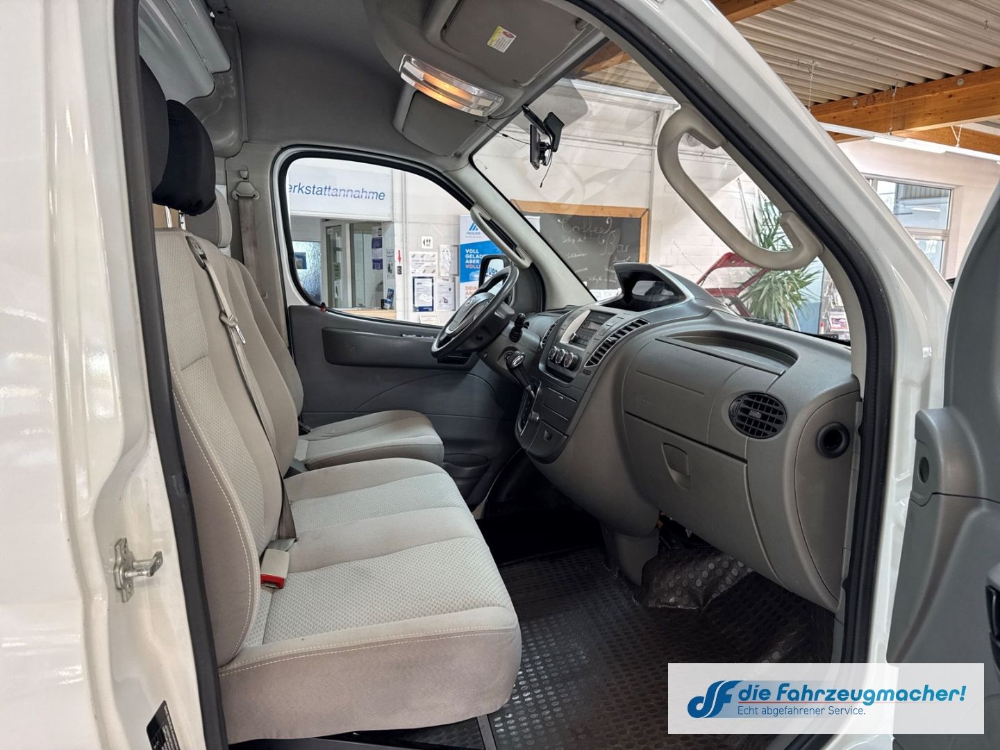 Fahrzeugabbildung Maxus EV80 Kasten L2H2 3,5t PDC Berganfahrass. El. Par