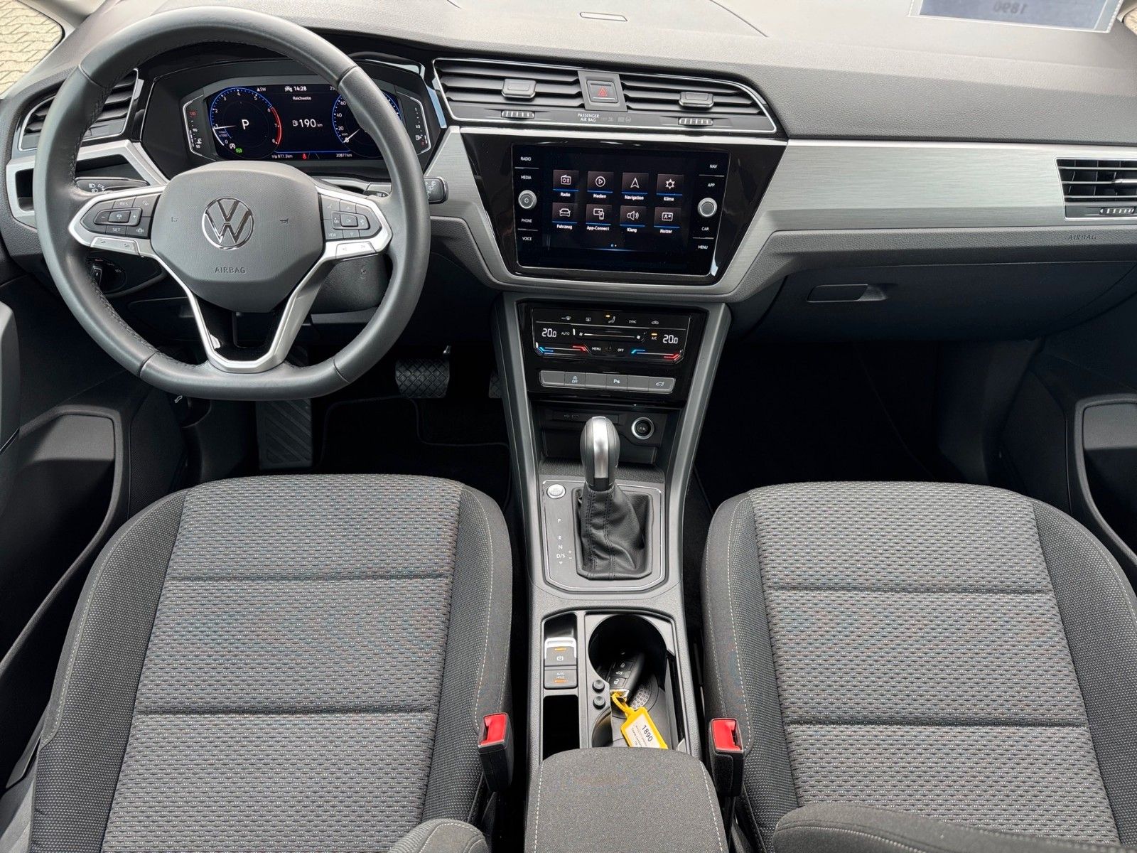 Fahrzeugabbildung Volkswagen Touran Comfortline 1.5 TSI