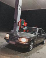 Mercedes-Benz 190 E1.8 sehr gepflegtes Fah... - Mercedes-Benz 190 Gebrauchtwagen in Hamburg