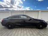 Mercedes-Benz E 220 d Coupé AMG Line Autom 9G Panoramadach - Mercedes-Benz E 220 mit Diesel-Antrieb: Sportwagen