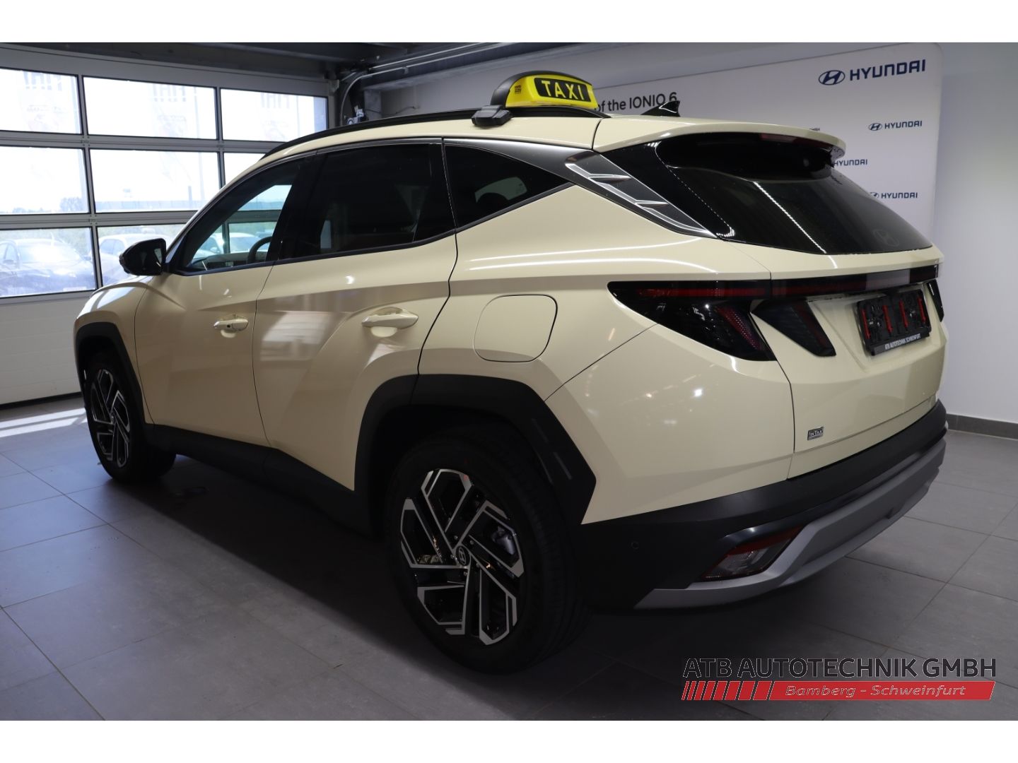 Fahrzeugabbildung Hyundai Tucson TAXI-UMBAU Prime HEV 1.6 T-GDi 2WD 215 PS