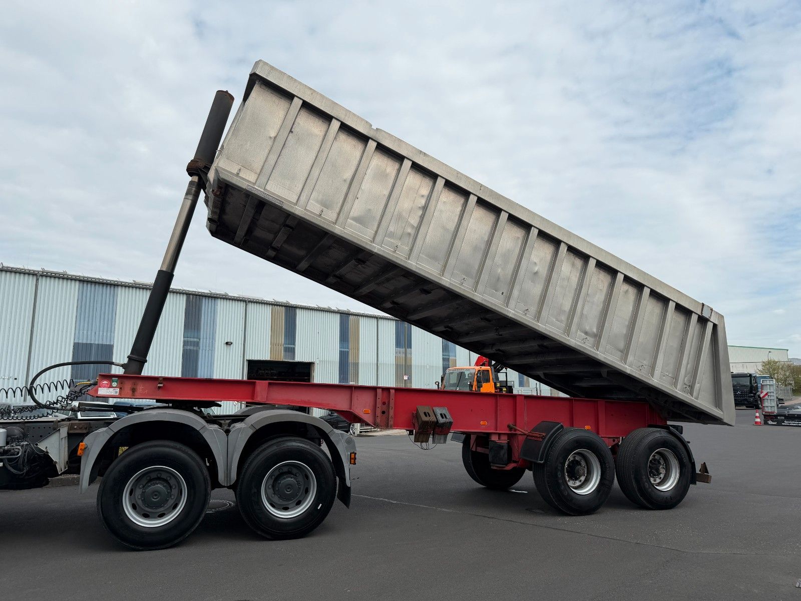 Fahrzeugabbildung Andere SDC Trailers LTD SDC 30/2 Liftachse BPW