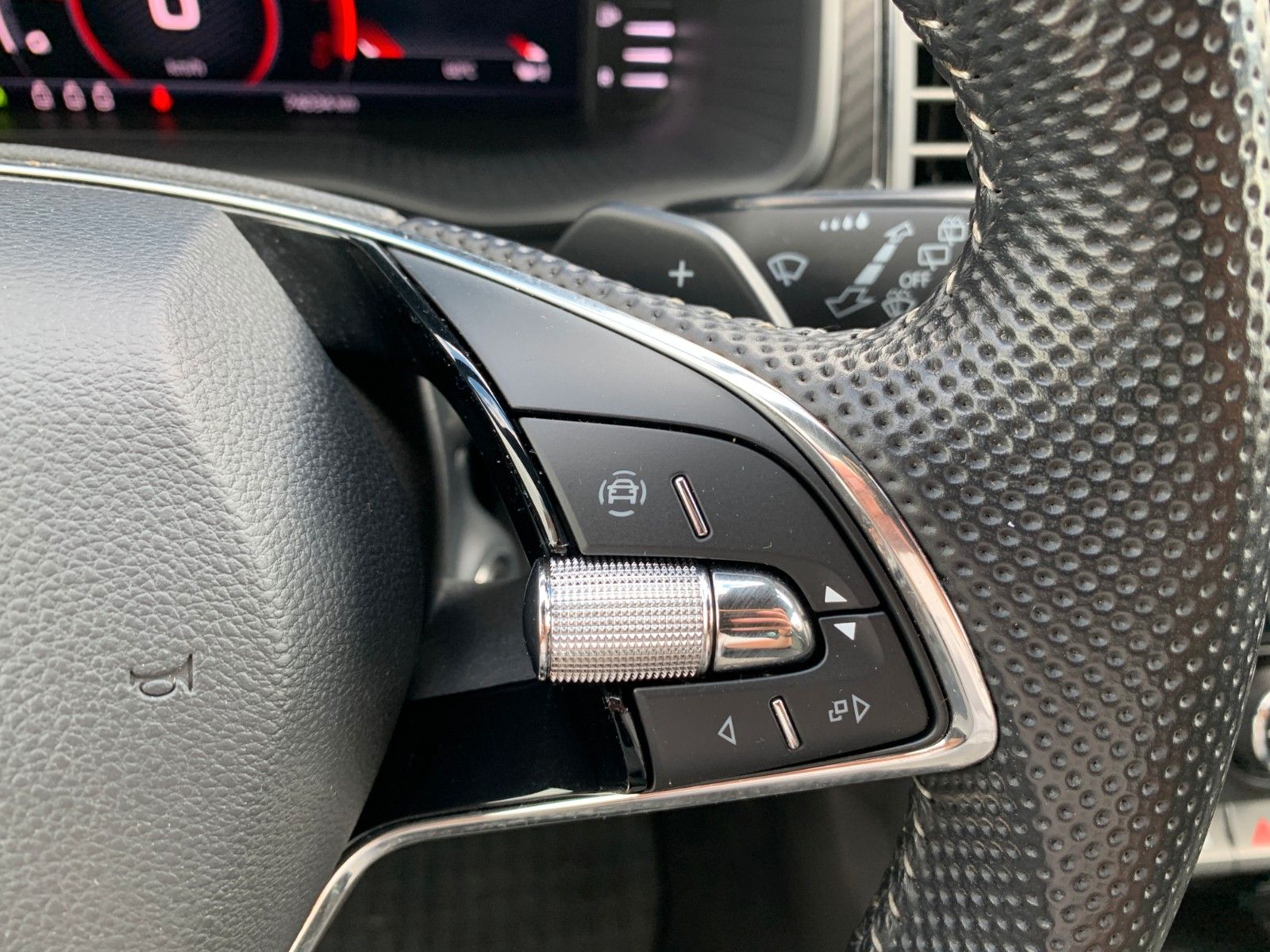 Skoda Kodiaq 2.0 TDI Sportline RFK+ACC+EL.KLAPPE+VIRT. foto 19