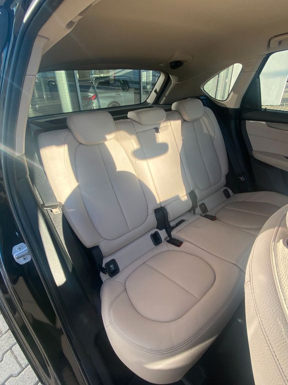 BMW 220 i AT/LUXURY/AHK/SPORTSITZE/RFK/LED/LHZ, Bild 19
